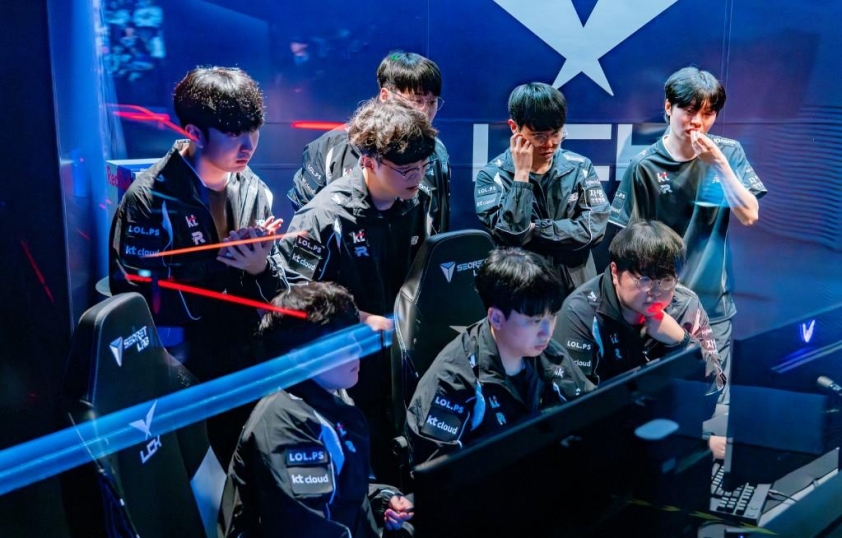 Cộng đồng nghi ngờ chiến lược của KT Rolster