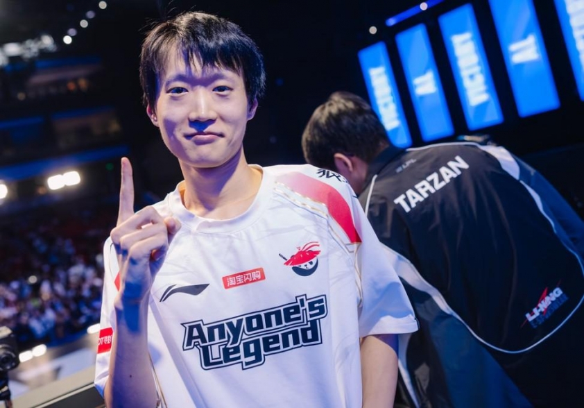 Cận cảnh trận đấu AL vs T1 tại CKTG 2025