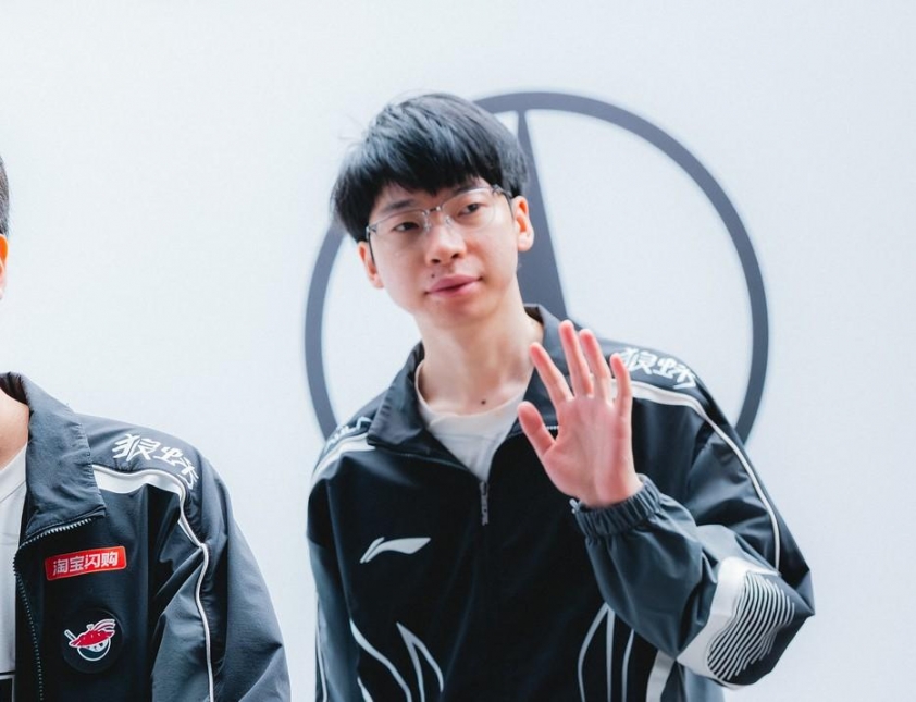 Wolf nhận xét về phong độ Hope