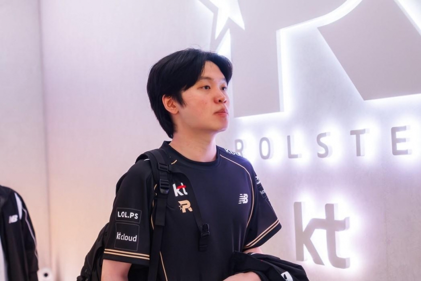 Bdd trong buổi họp báo sau trận chung kết