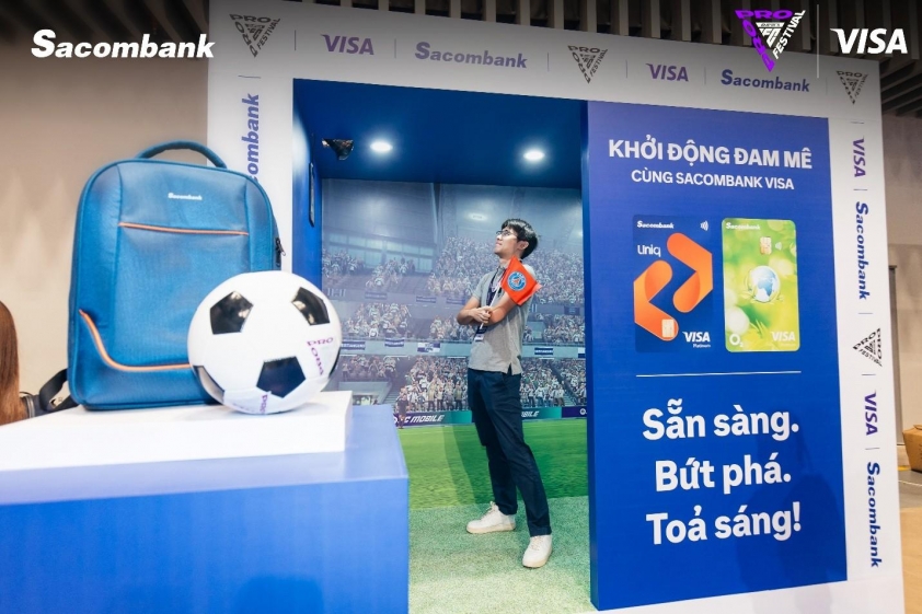 Sacombank đồng hành cùng visa tại sự kiện thể thao điện tử EA SPORTS FC PRO FESTIVAL 2025
