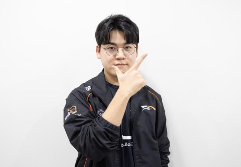 HLE Gumayusi: 'Chúng tôi luôn tự tin vào việc đánh bại T1 và hướng đến chức vô địch' Gumayusi tự tin trước trận đấu với T1